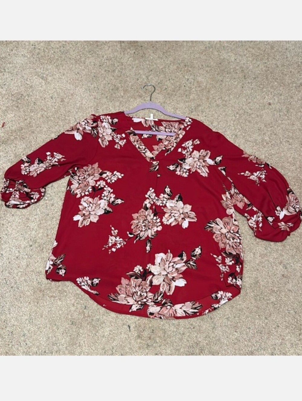 Maurices Red Floral V-Neck Blouse Women's Plus Size XXL Lightweight Flowy EUC